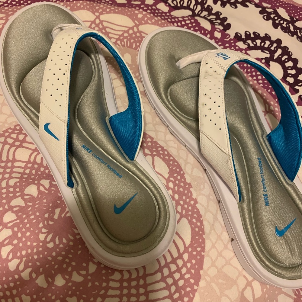 NIKE slip on comfort footbed flip flops